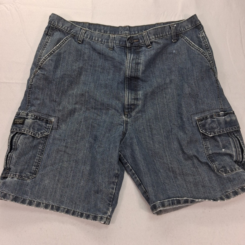 Wrangler Cargo Shorts Mens 44 Authentic Issue Blue Denim Relaxed Fit GOOD